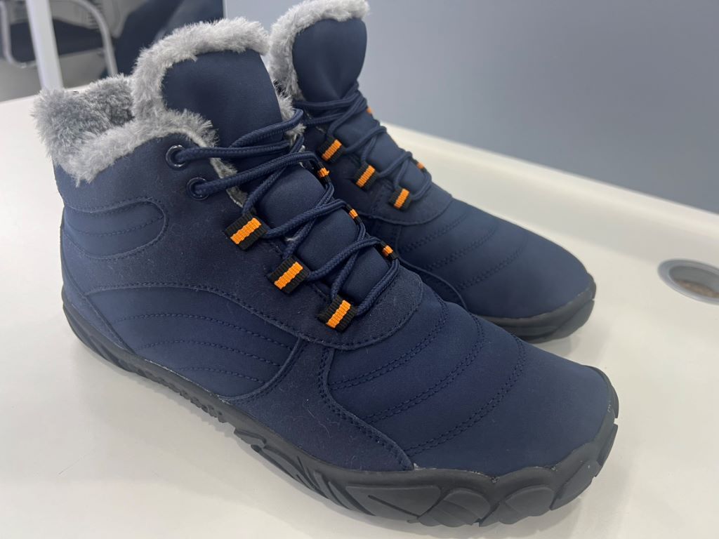 thumbnail image 2 of Zapatos Trekking Al Aire Libre Botas Felpa Invierno Antideslizantes Impermeables para Hombres Y Mujeres, 2 of 2
