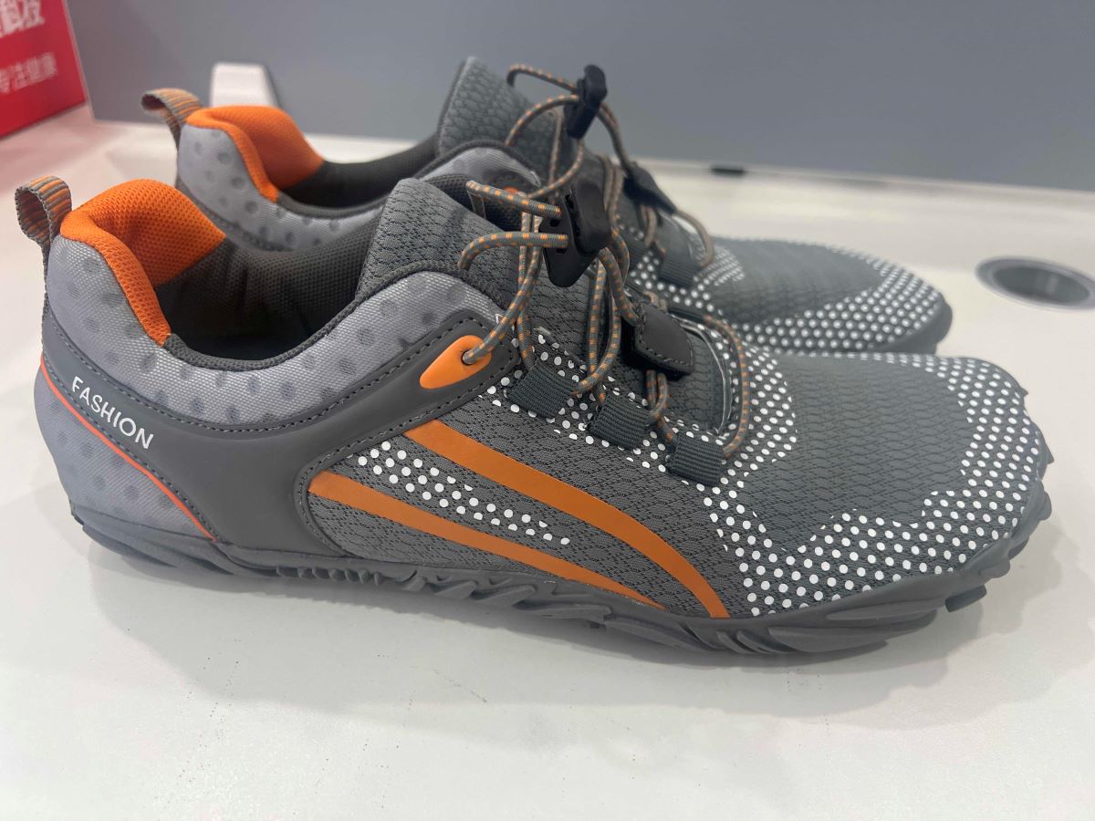 thumbnail image 2 of Zapatos Natación Unisex Casuales para Vadear Antideslizantes Acuáticos, 2 of 2