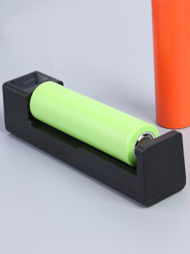 thumbnail image 4 of Btafrte Cargador Batería Litio USB Portátil Carga Rápida Batería 18650, 4 of 10