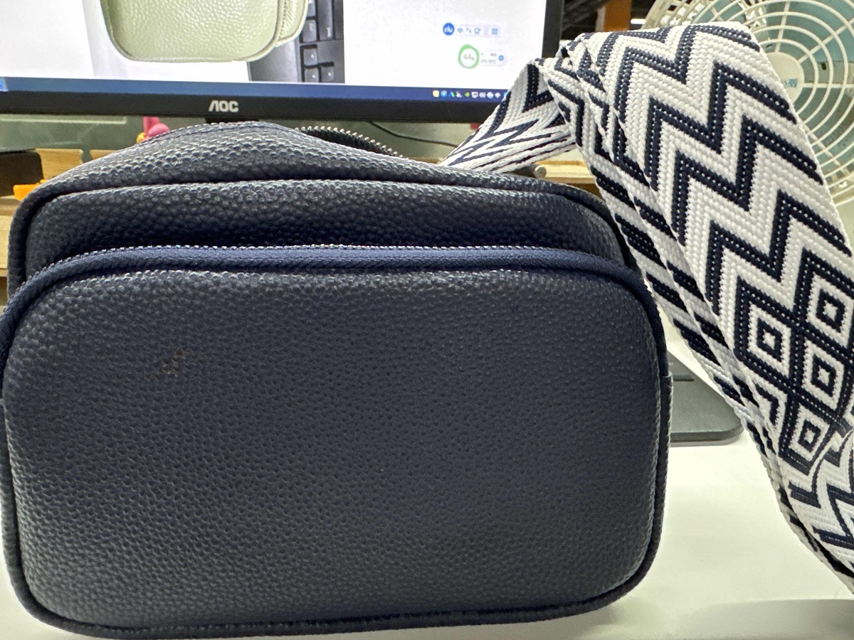 thumbnail image 2 of Bolso Bandolera Cuero Genuino para Mujer Hombro Fin Semana (oscuro) Azul, 2 of 2